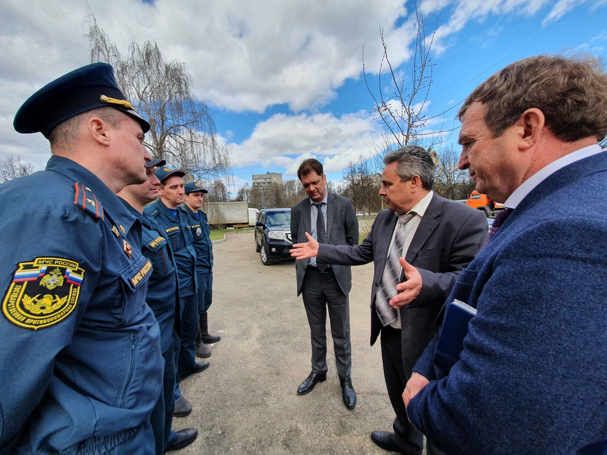 В Костроме проходит сезонная проверка пожарных гидрантов - Новости -  Главное управление МЧС России по Костромской области