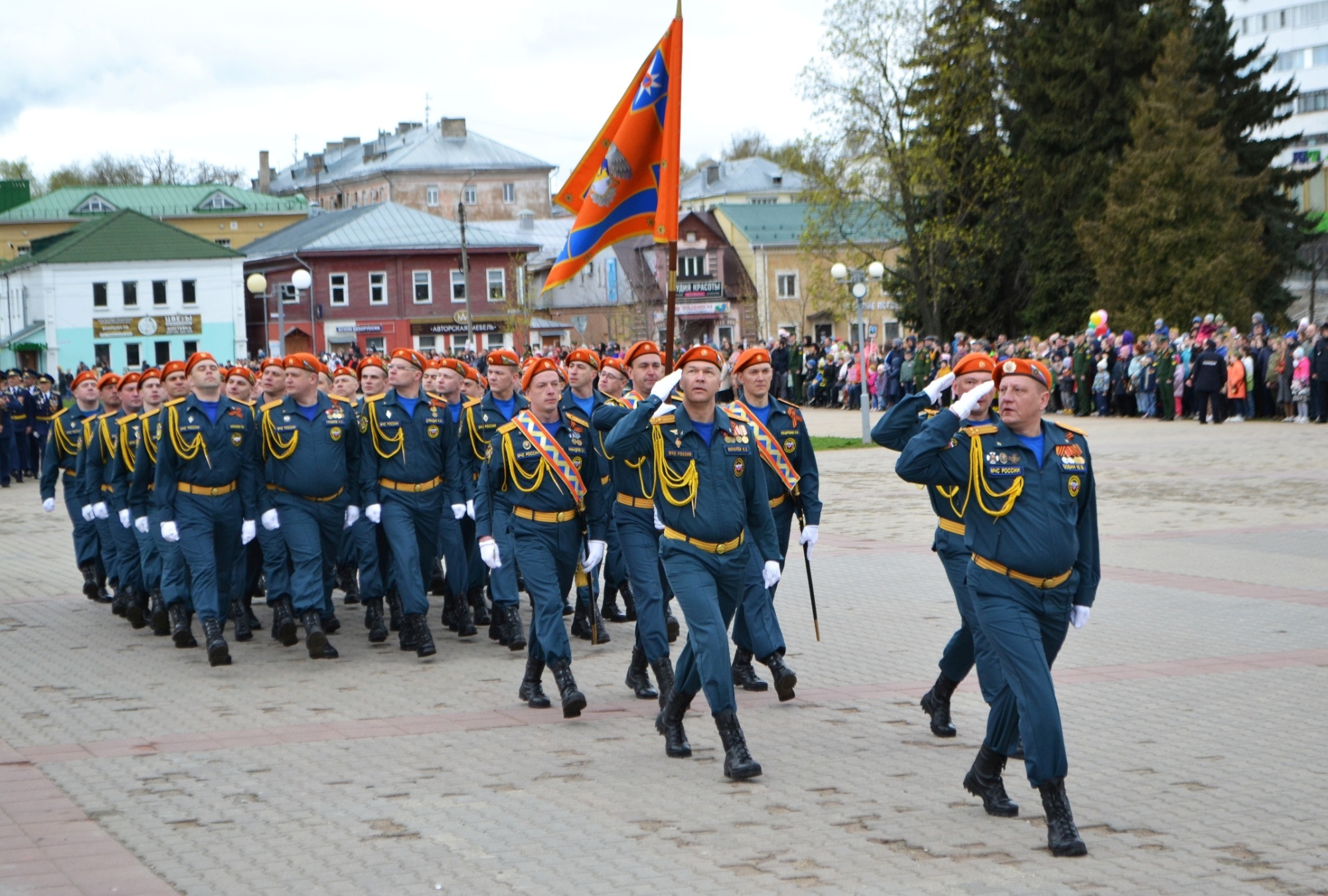 Костромской полк на параде