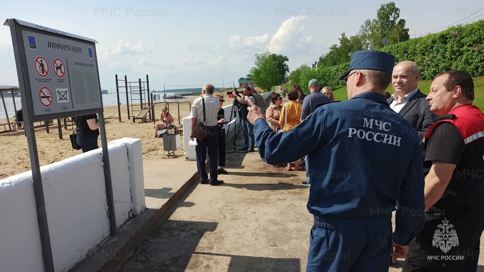 В Костроме продолжается подготовка к началу купального сезона | 26.05.2023  | Кострома - БезФормата