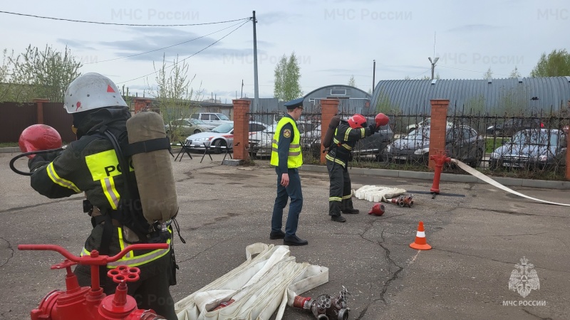 В Костроме выбрали самого стойкого пожарного!