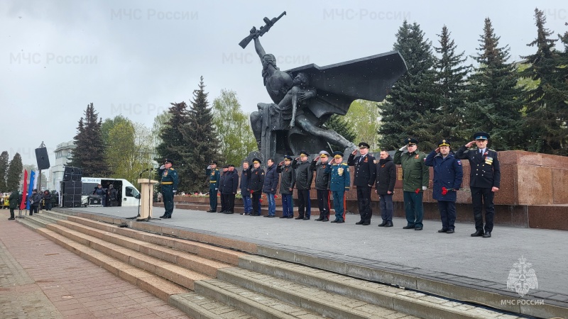 Парадный расчёт МЧС России принял участие в Параде в честь Дня Победы